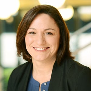 portrait_julie-detraglia