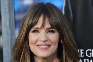 Jennifer Garner to front Apple TV+ series in recasting