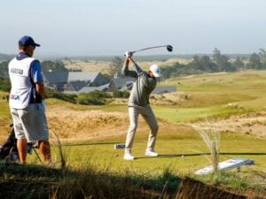 U.S. Amateur swings big