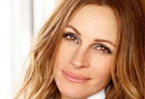 Julia Roberts to headline Starz series