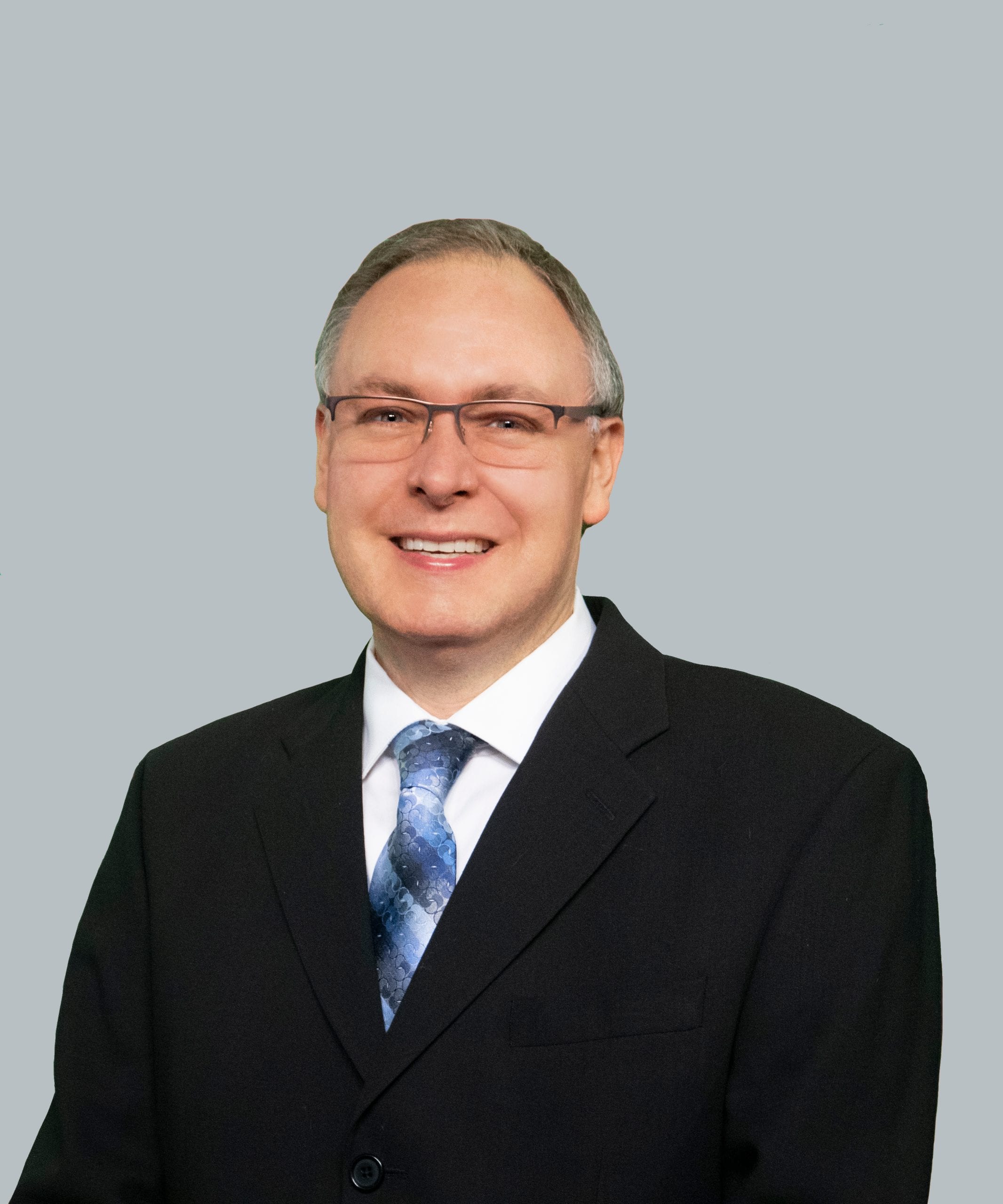 SEAN–FASSETT_headshot_grey