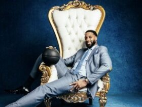 McGrady flies solo