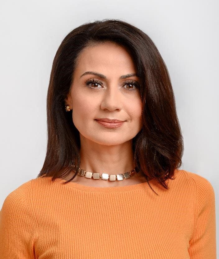 Monica Gil_Telemundo_lowres