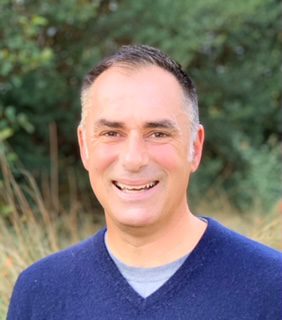 phill cook headshot.jpg2 (002)