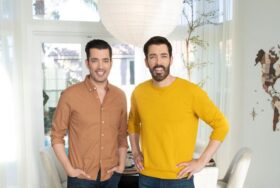 Jonathan and Drew Scott ink new HGTV deal