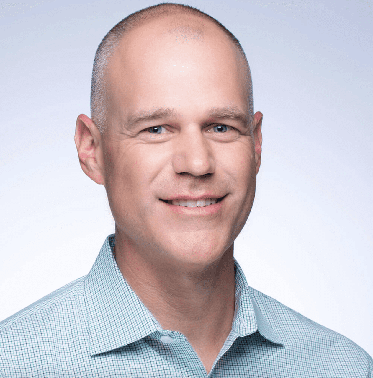 thumbnail_Jon Stewart Headshot – Upwave