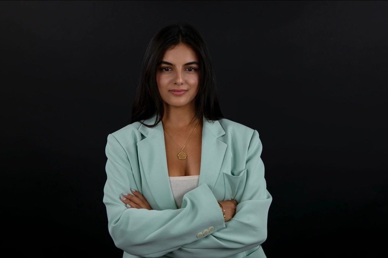 Hali Anastopoulo headshot 2023[5]