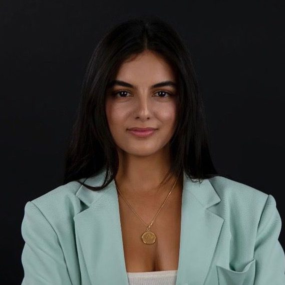 Anastopoulo_Hali_GetMeOutProds_072023