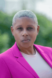 Lynne d Johnson