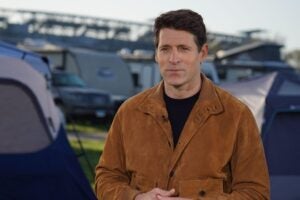 New "CBS Evening News" Anchor Makes Promise to Viewers